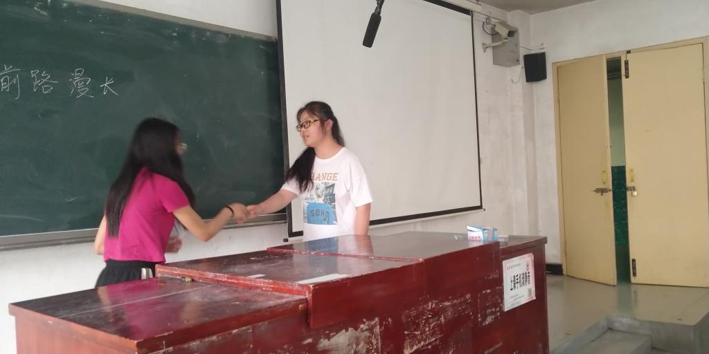 演讲赛访谈现场